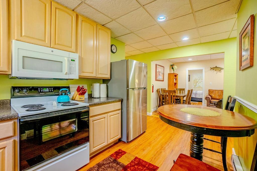 Hidden Gem, 3 Bed Cozy Condo - Dogs Welcomed Bayfield Esterno foto